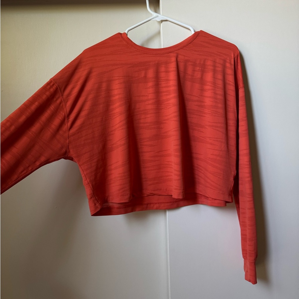 Lululemon “Muscle Love” long sleeve🐅